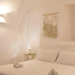 Donna Veneranda 3*