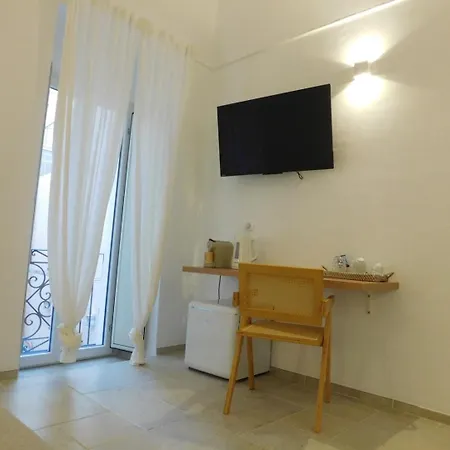 Donna Veneranda 4*
