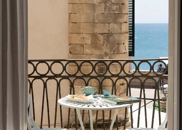 Alojamento de Acomodação e Pequeno-almoço Donna Veneranda 4*